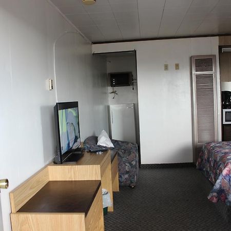 Raval Paradise Motel And Rv Park Youngstown Exterior foto