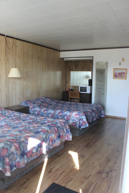 Raval Paradise Motel And Rv Park Youngstown Exterior foto