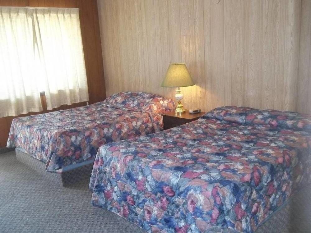 Raval Paradise Motel And Rv Park Youngstown Exterior foto